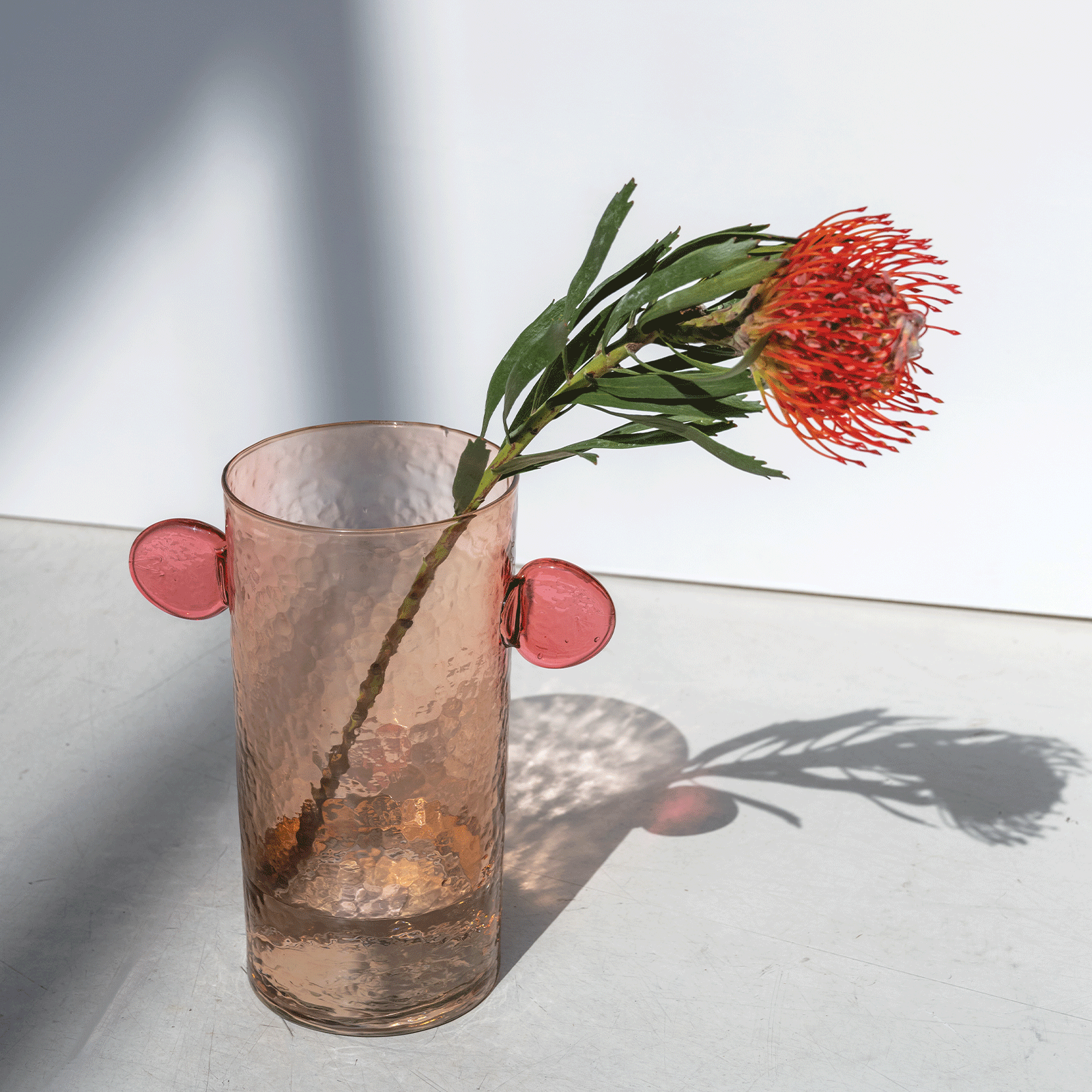 Glas vase m. ører - Lyserød