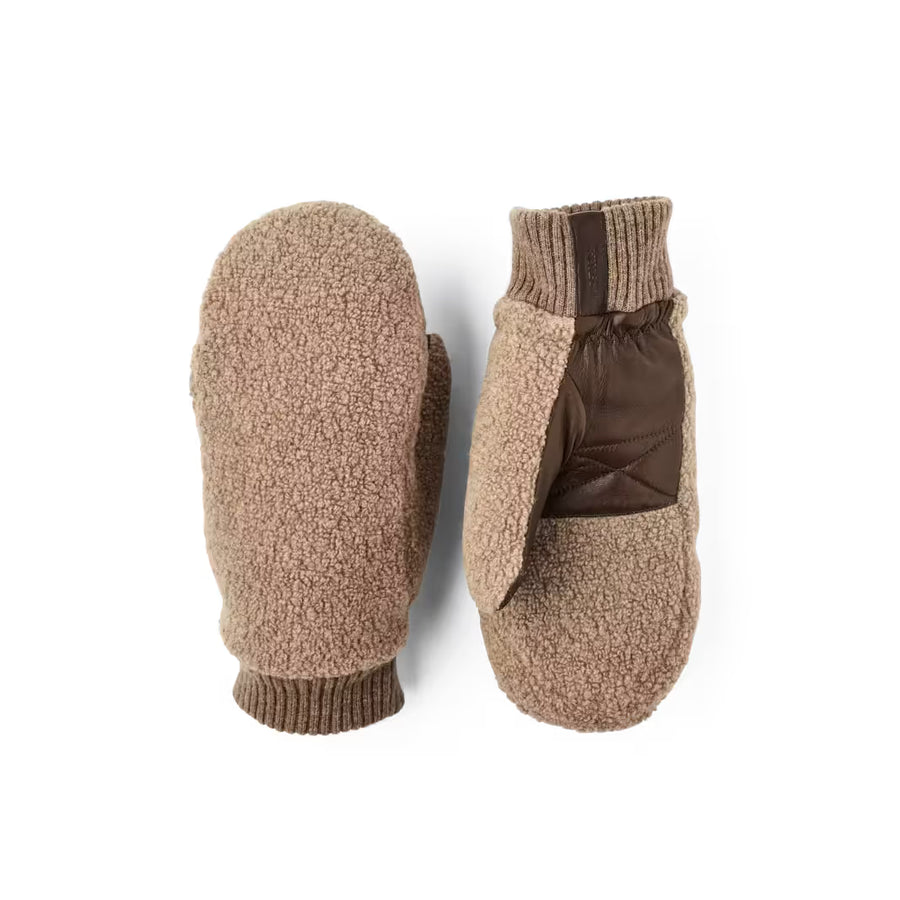 Emilia Luffer - Hestra