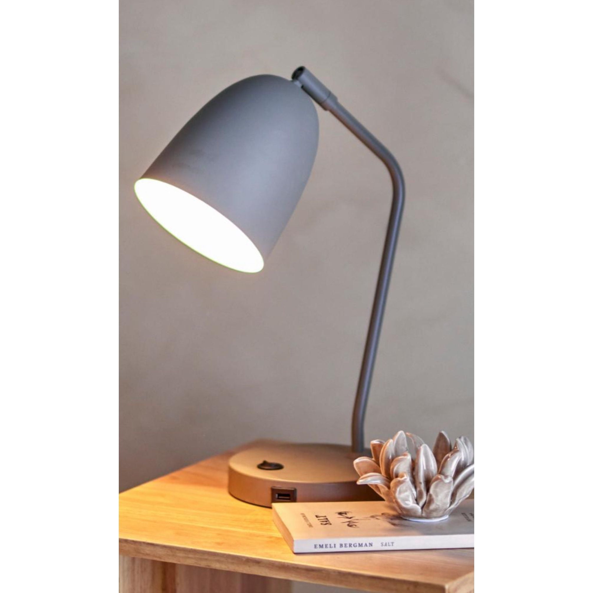 Lemar Bordlampe i grå
