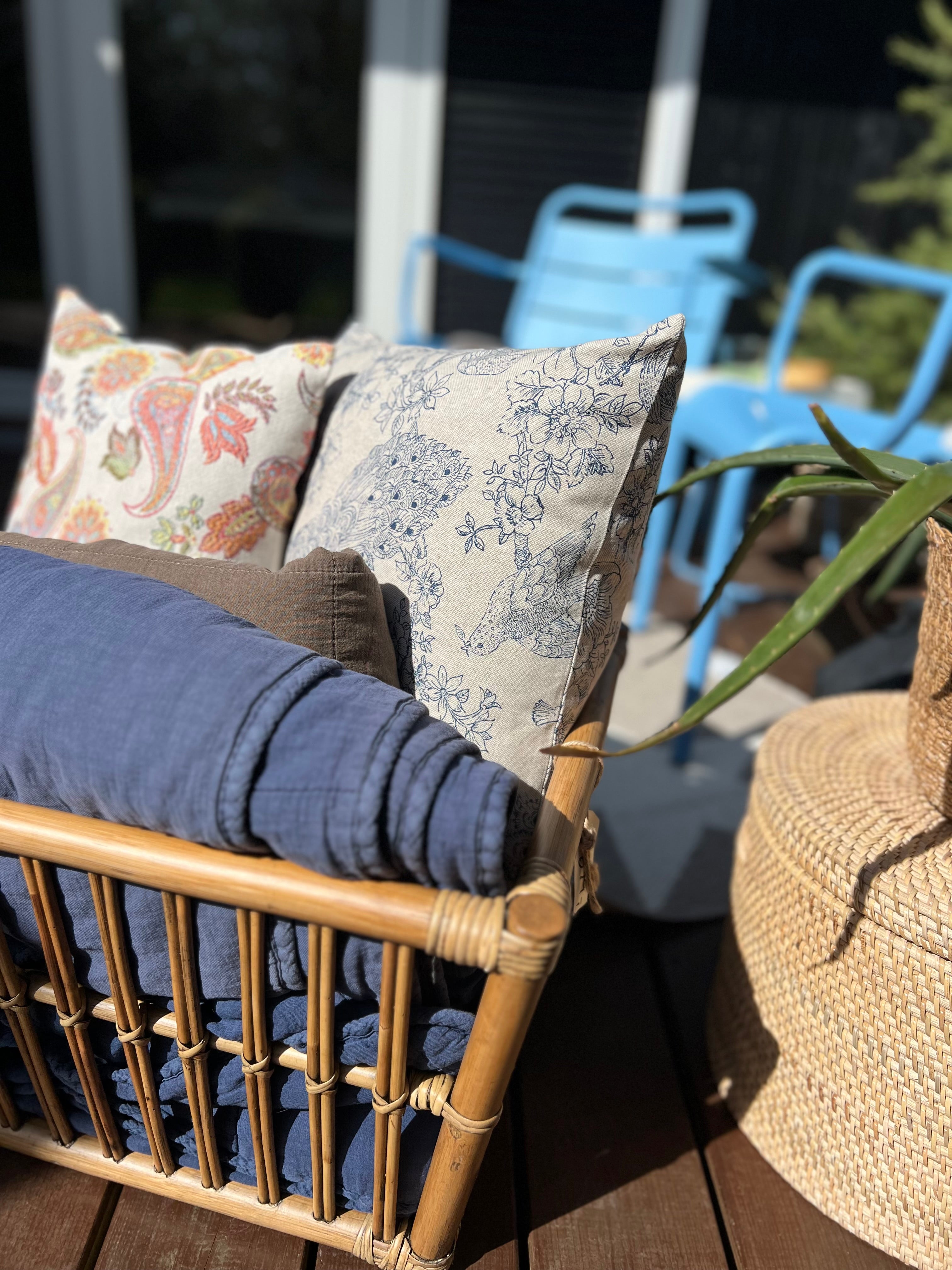 Blossom Birds Linen Pude