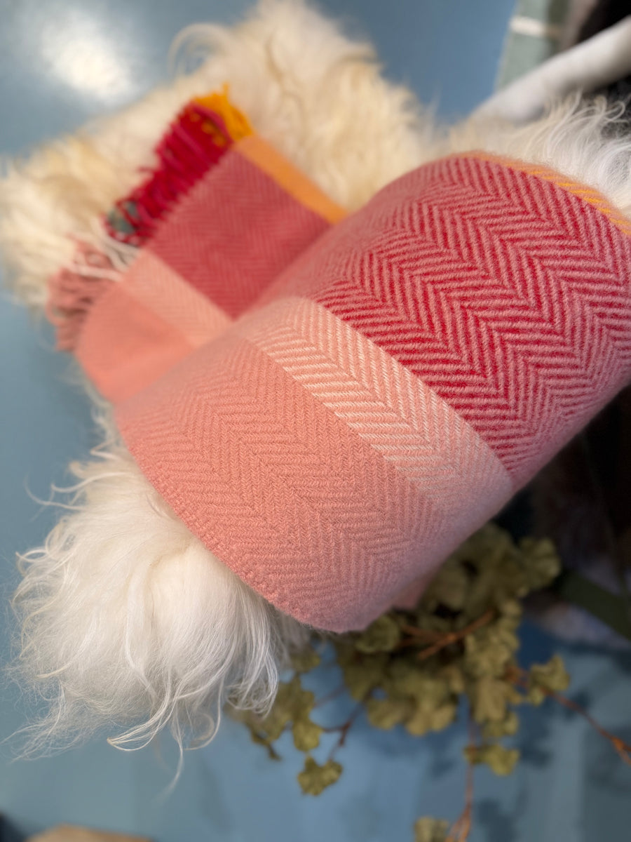 uldplaid fra Klippan - Birka flower