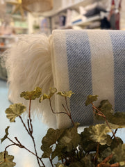 uldplaid fra Klippan - Gotland blå og hvid striped