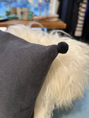 Strikket Pude – Medium Grey Melange – 50×50 cm