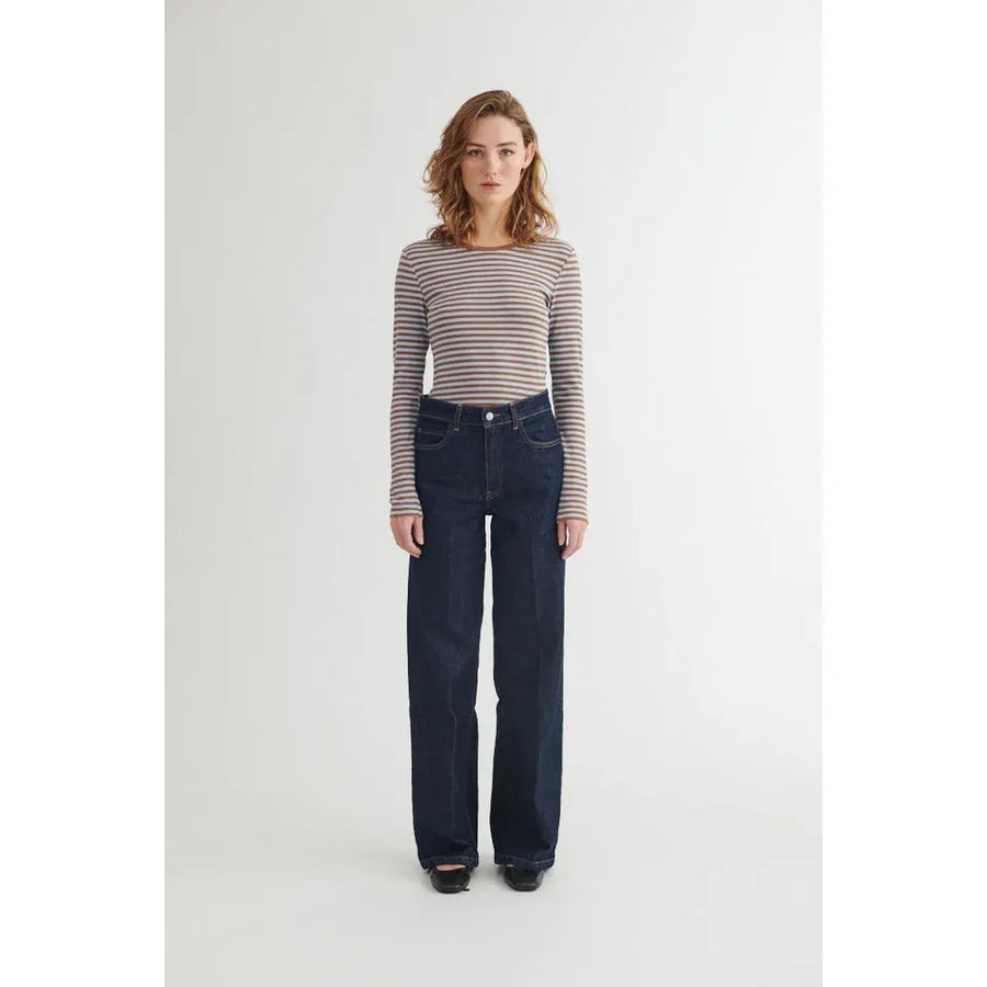 Ludmilla LS Tee - Nuthact / dutchcanal