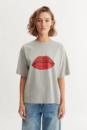 Raja Tee Red Lip
