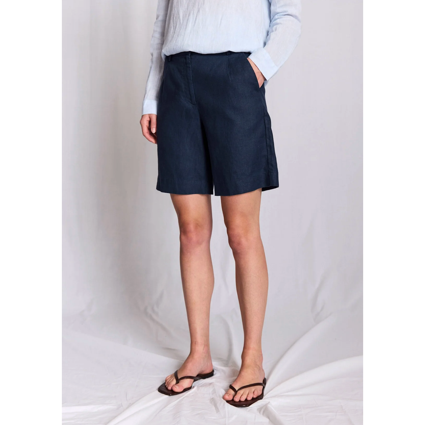 Kricia regular fit shorts - navy