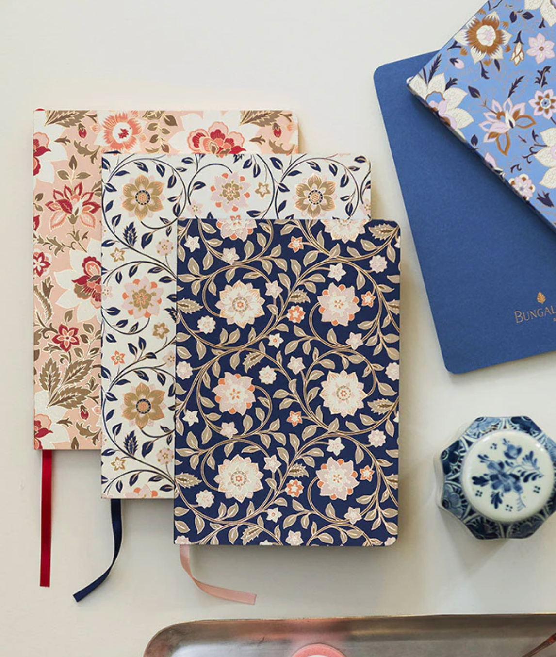 Notebook 18x23cm Plain Paper Roja Indigo