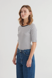 Arense Stribet Tee