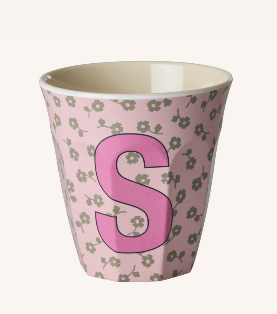 Melaminkop med bogstav S - Blomster - 250 ml