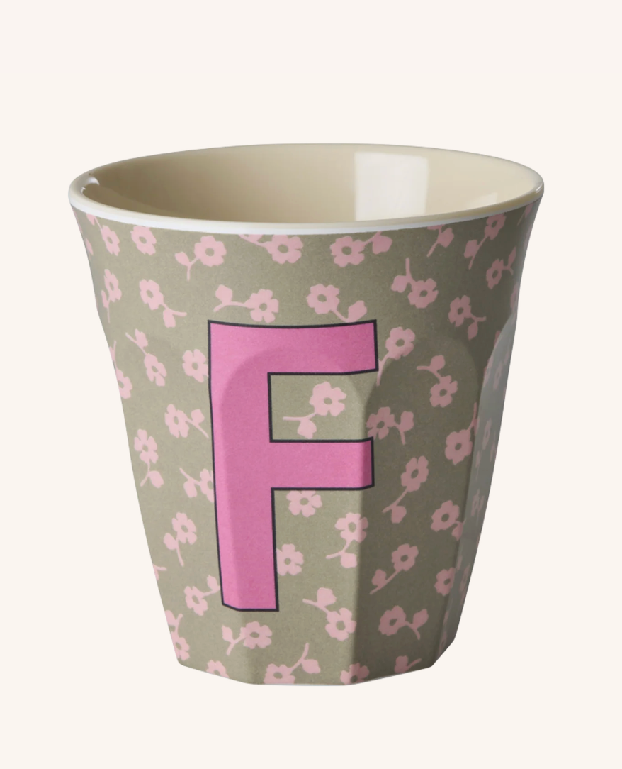 Melaminkop med bogstav F - Blomster - 250 ml