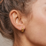 Enamel Hoops, Nela