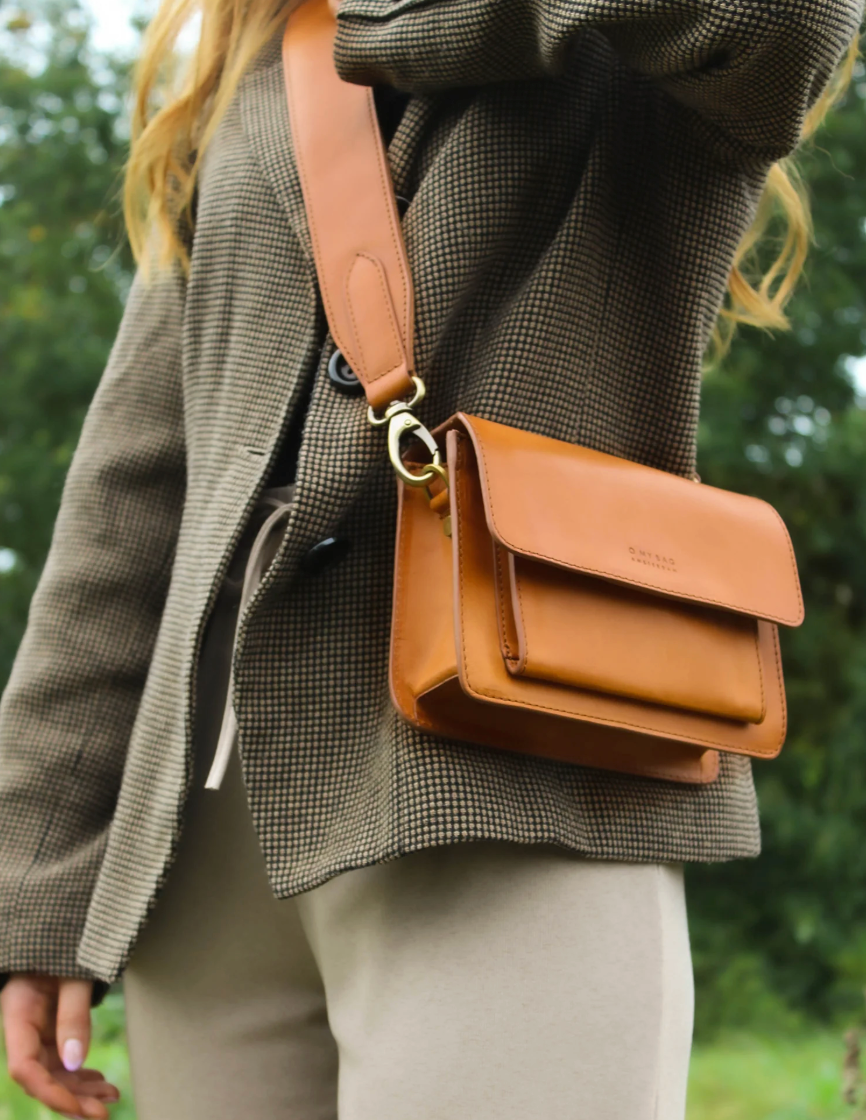 Harper Mini Classic Leather Cognac
